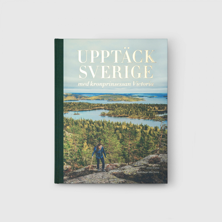 UPPTCK SVERIGE: MED KRONPRINSESSAN VICTORIA i gruppen LITTERATUR / BCKER hos Kungliga Slottsboden (2000782)